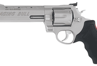 TAURUS RAGING BULL 44MAG 6.5" - VENT RIB AS 6-SHOT SS RUBBER
